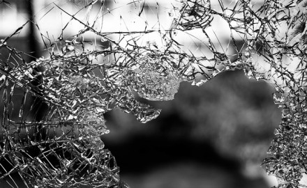 bullet proof vs bullet resistant glass